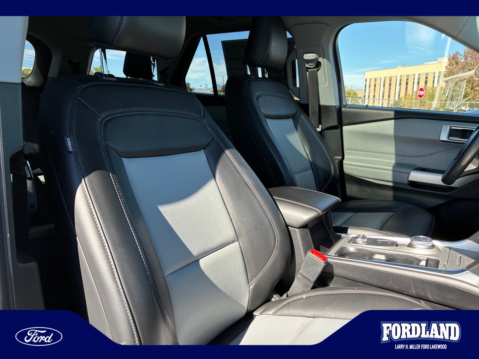 Used 2023 Ford Explorer XLT w/ Equipment Group 202A AWD/4WD image 19