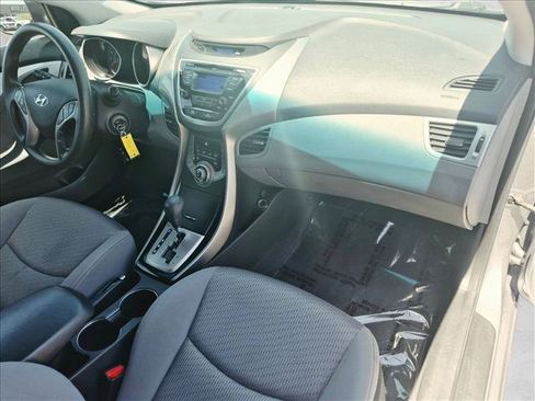 Used 2013 Hyundai Elantra FWD image 26