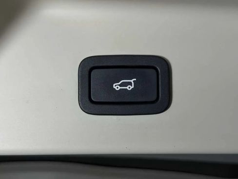 Used 2013 Land Rover Range Rover HSE AWD/4WD image 13