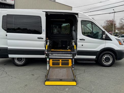 Used 2016 Ford Transit 250 148 Medium Roof RWD image 4