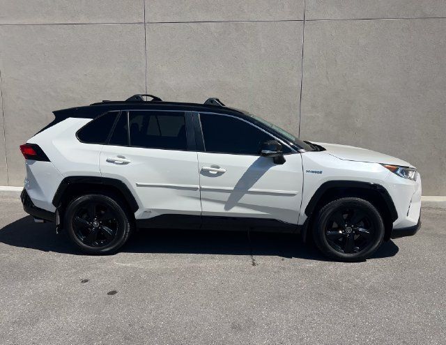 Used 2019 Toyota RAV4 XSE AWD/4WD image 5