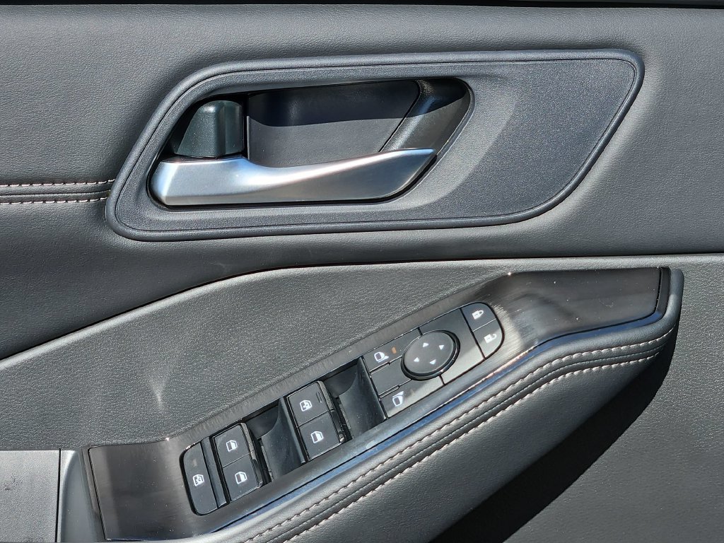 New 2026 Nissan Rogue Dark Armor FWD image 15