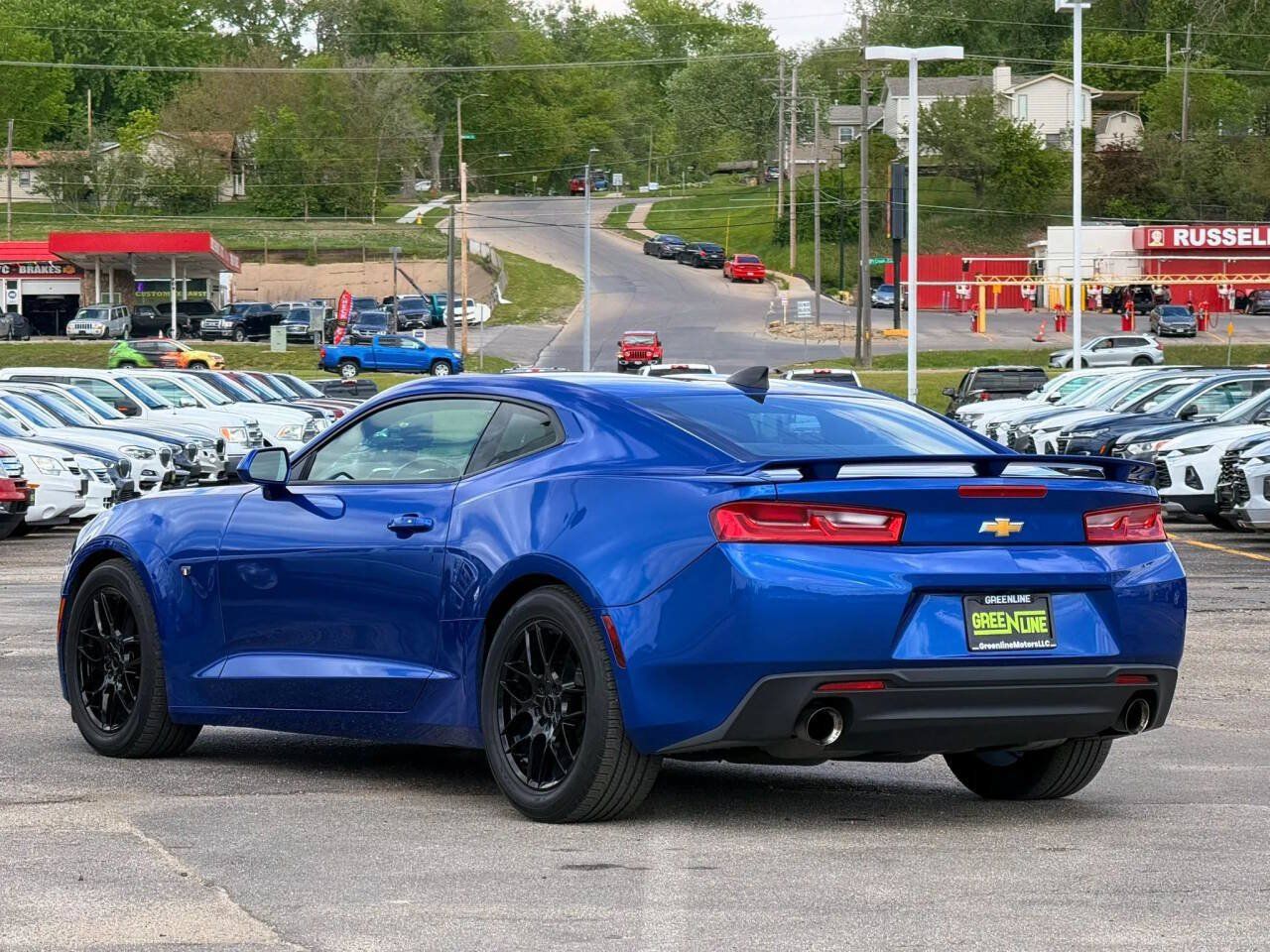 Used 2017 Chevrolet Camaro LT RWD image 2