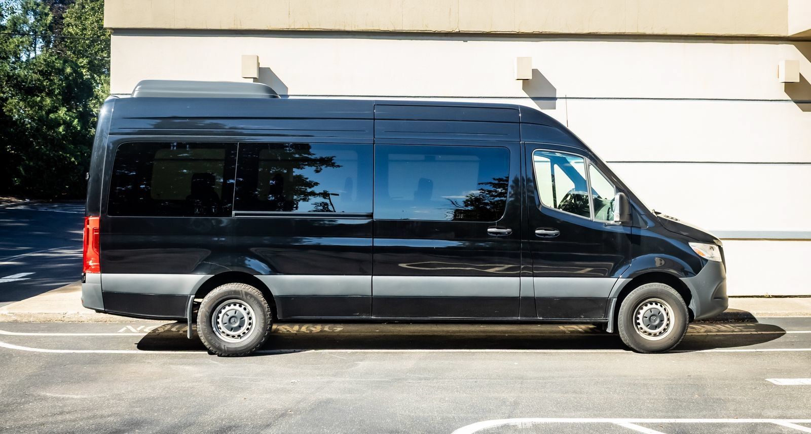 Used 2025 Mercedes-Benz Sprinter 2500 image 9