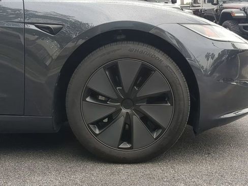 Used 2025 Tesla Model 3 Long Range RWD image 11