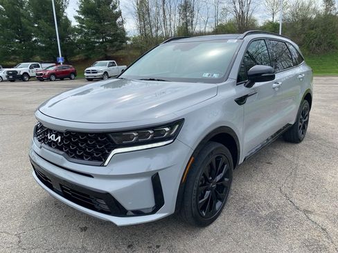Certified 2022 Kia Sorento SX image 7
