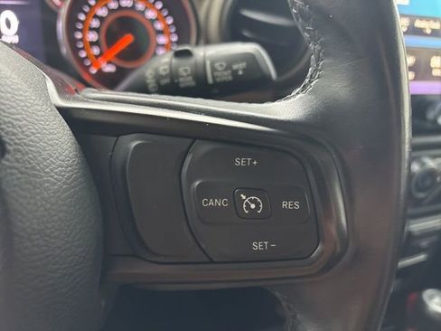 Used 2018 Jeep Wrangler Unlimited Sport S image 19