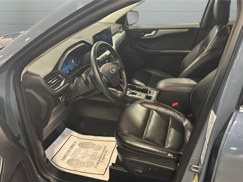 Used 2024 Ford Escape Platinum image 21