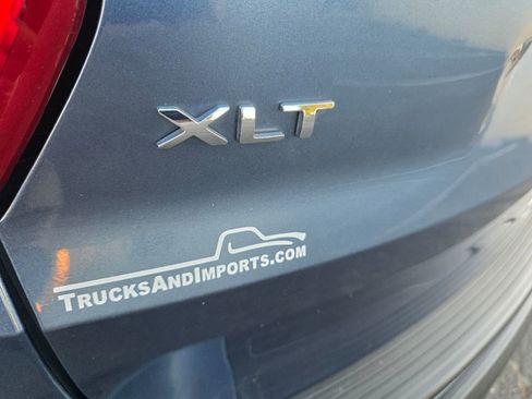 Used 2018 Ford Explorer XLT image 5