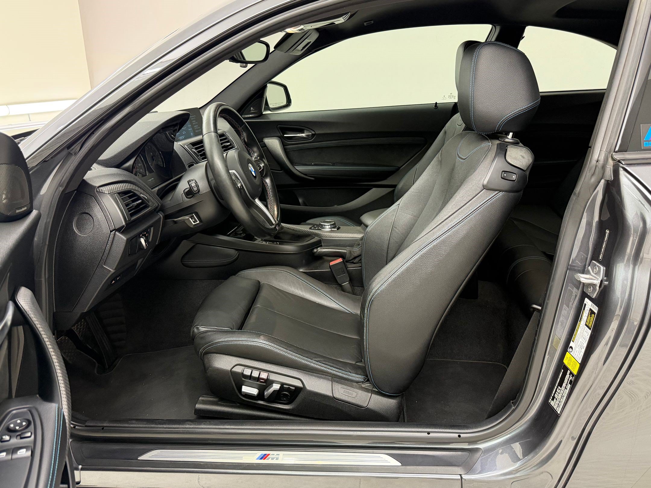 Used 2016 BMW M2 RWD image 5