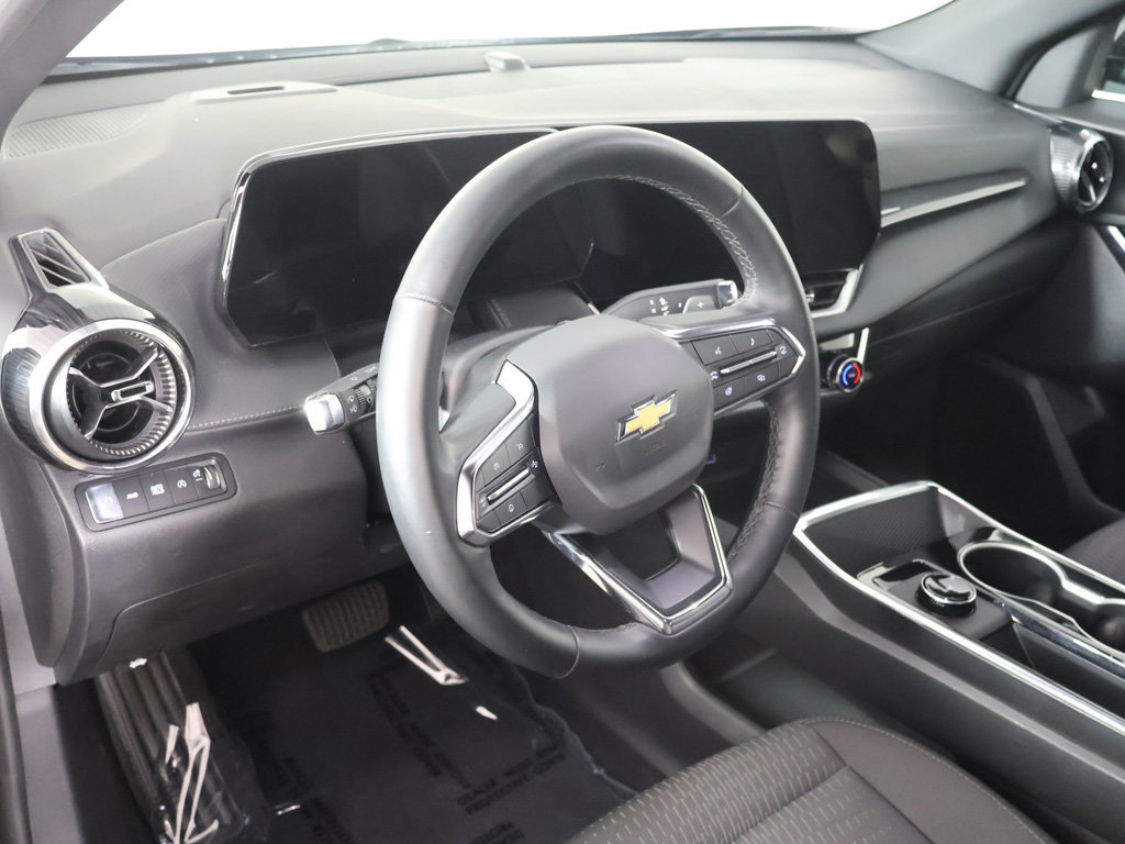 Used 2026 Chevrolet Equinox LT AWD/4WD image 29