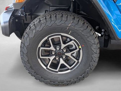 New 2026 Jeep Wrangler Unlimited Rubicon AWD/4WD image 10