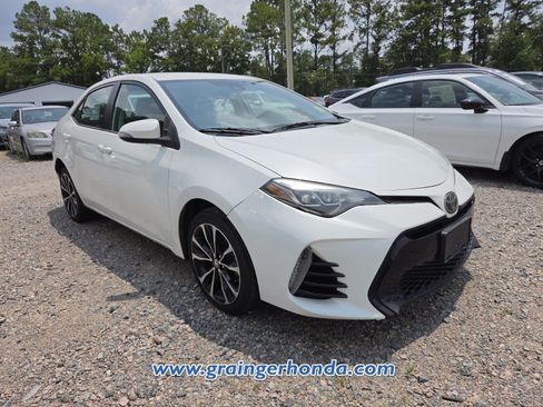 Used 2018 Toyota Corolla SE w/ Carpet Mat Package (TMS) FWD image 5