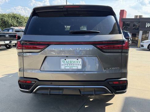 Used 2023 Lexus LX 600 F Sport w/ Accessory Package (Z1) AWD/4WD image 7