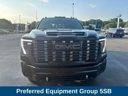 Used 2025 GMC Sierra 2500 Denali Ultimate AWD/4WD image 3