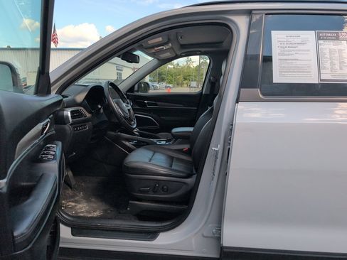 Used 2021 Kia Telluride EX w/ EX Premium Package AWD/4WD image 10