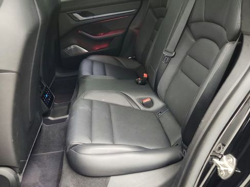 Used 2022 Porsche Taycan Turbo S image 44