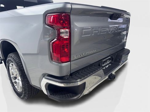 Used 2025 Chevrolet Silverado 1500 LT w/ Protection Package image 19