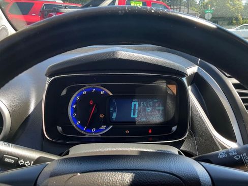 Used 2016 Chevrolet Trax LT w/ LT Convenience Package FWD image 13