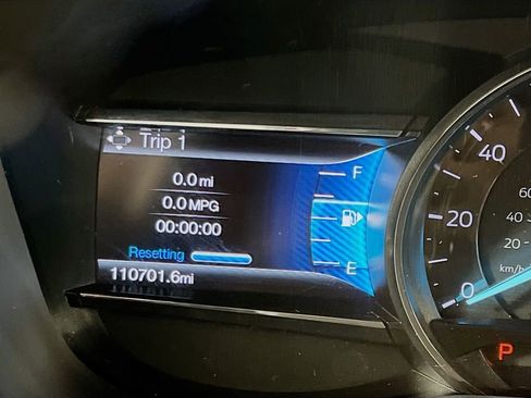 Used 2017 Ford Explorer XLT w/ Equipment Group 202A image 12