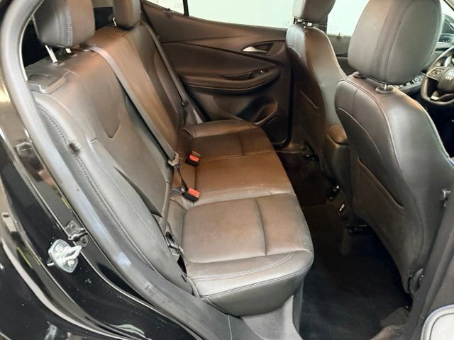Used 2025 Buick Encore GX Sport Touring AWD/4WD image 40