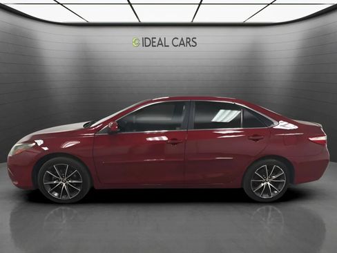 Used 2016 Toyota Camry XSE FWD image 8