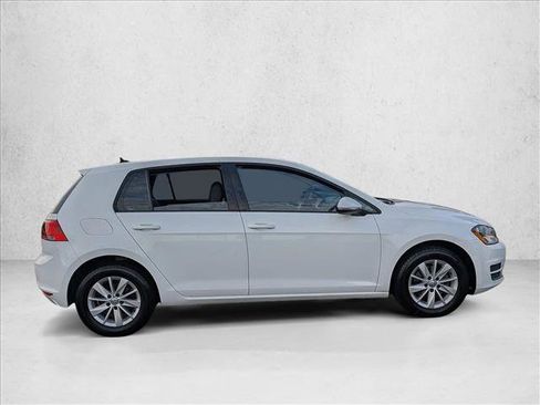 Used 2015 Volkswagen Golf S image 4