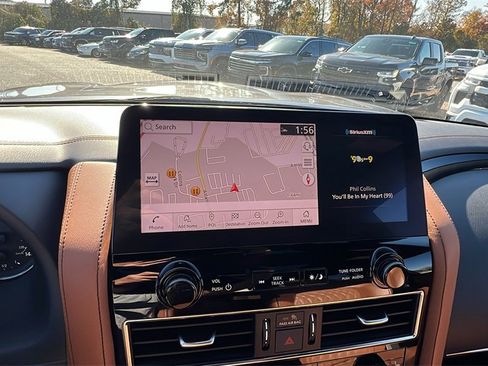 Used 2024 INFINITI QX80 Sensory w/ Cargo Package image 34