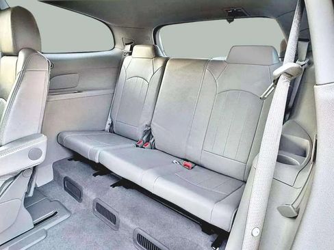 Used 2017 Buick Enclave Leather image 26