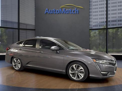 Used 2018 Honda Clarity Touring image 12