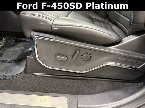 Used 2026 Ford F450 Platinum w/ FX4 Off-Road Package image 13