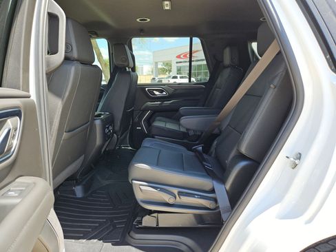 Certified 2024 Chevrolet Tahoe Z71 w/ Luxury Package image 14