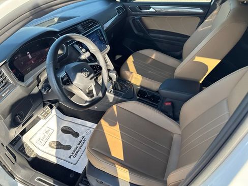 Certified 2023 Volkswagen Tiguan SE R-Line FWD image 14