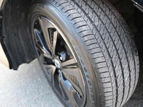 Used 2018 Honda Civic EX image 9