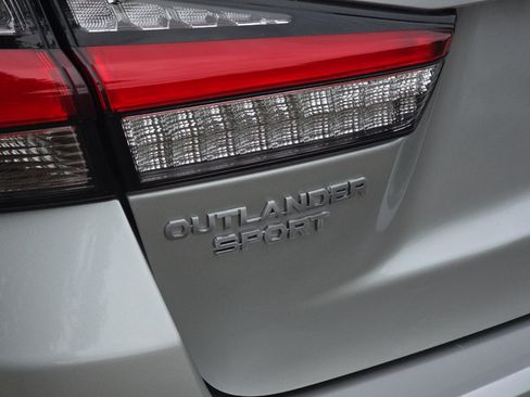 Used 2024 Mitsubishi Outlander Sport ES AWD/4WD image 26