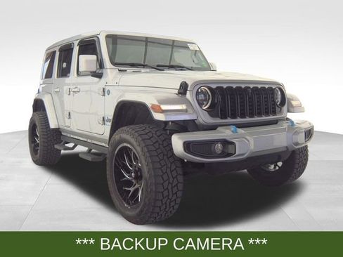 Used 2024 Jeep Wrangler High Altitude image 6