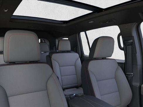 New 2026 Chevrolet Traverse LT w/ Sun and Wheel Package FWD image 24