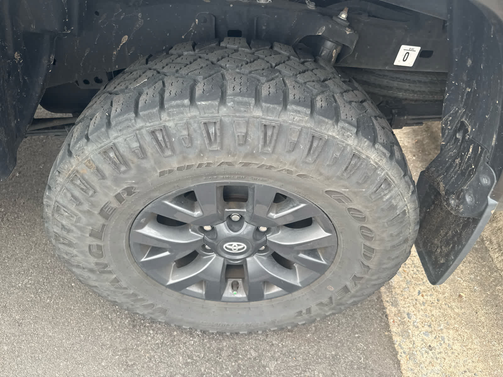 Used 2023 Toyota Tacoma SR5 RWD image 5