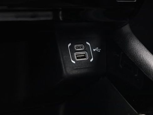 Used 2024 Jeep Compass Trailhawk image 20