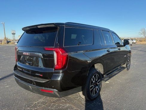 Used 2023 GMC Yukon XL AT4 w/ AT4 Premium Package image 6