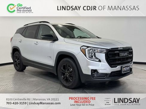 Used 2022 GMC Terrain AT4 AWD/4WD image 1