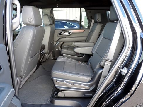 Certified 2025 GMC Yukon Denali image 13