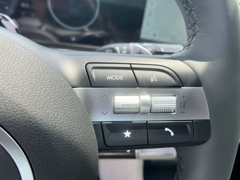 New 2025 Hyundai Tucson Limited image 36