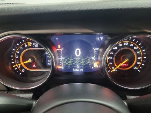 Used 2018 Jeep Wrangler Sport S image 18