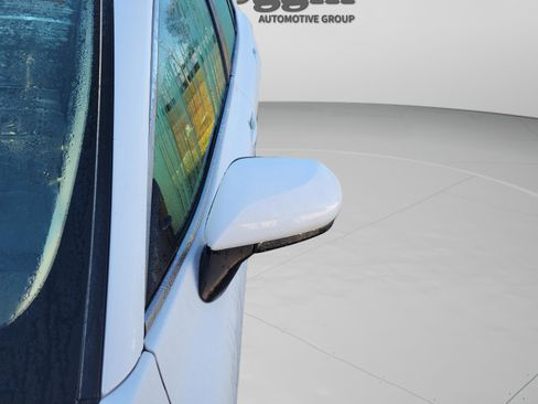 Used 2019 Toyota Camry LE image 25