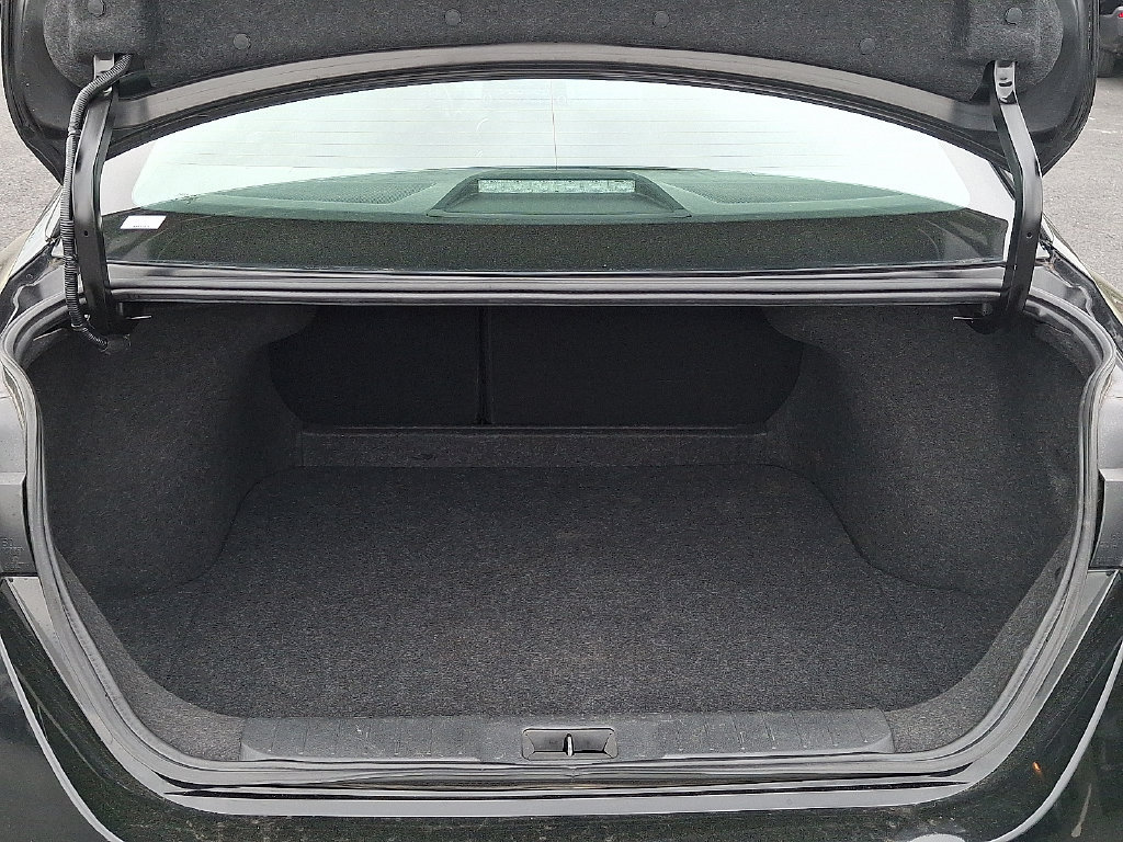 Used 2023 Nissan Sentra SV FWD image 27