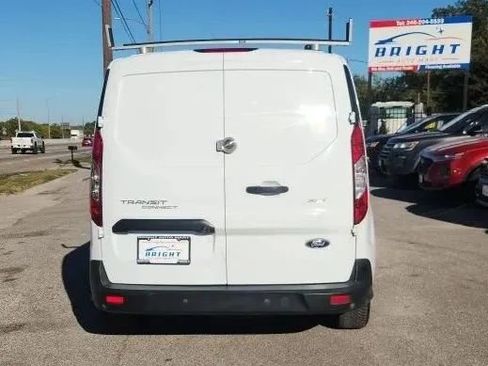 Used 2020 Ford Transit Connect XLT image 5