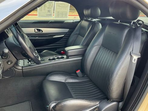 Used 2005 Ford Thunderbird image 36