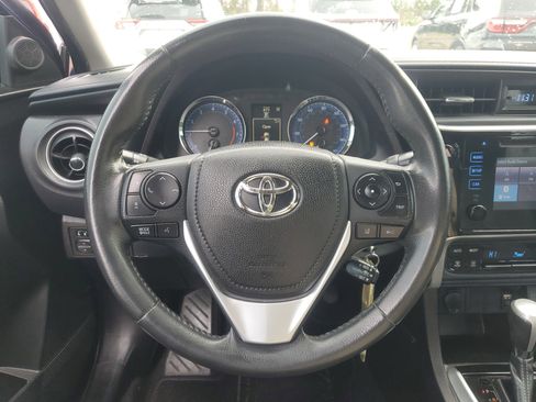 Used 2018 Toyota Corolla L image 25