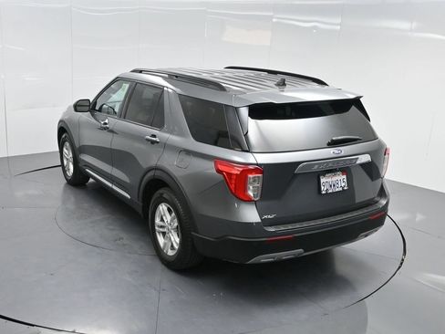 Used 2022 Ford Explorer XLT w/ Equipment Group 202A image 51